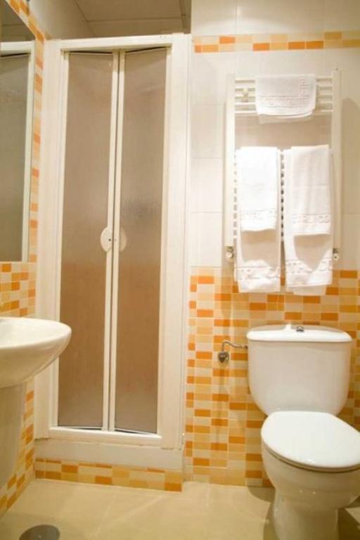 Hostal Colon Getafe Phòng bức ảnh